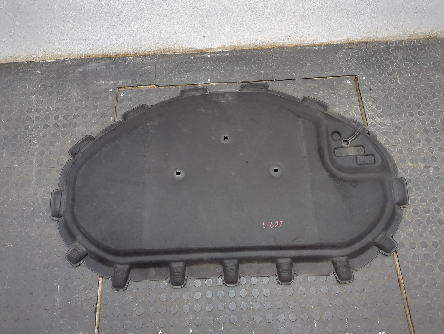 Шумоизоляция капота