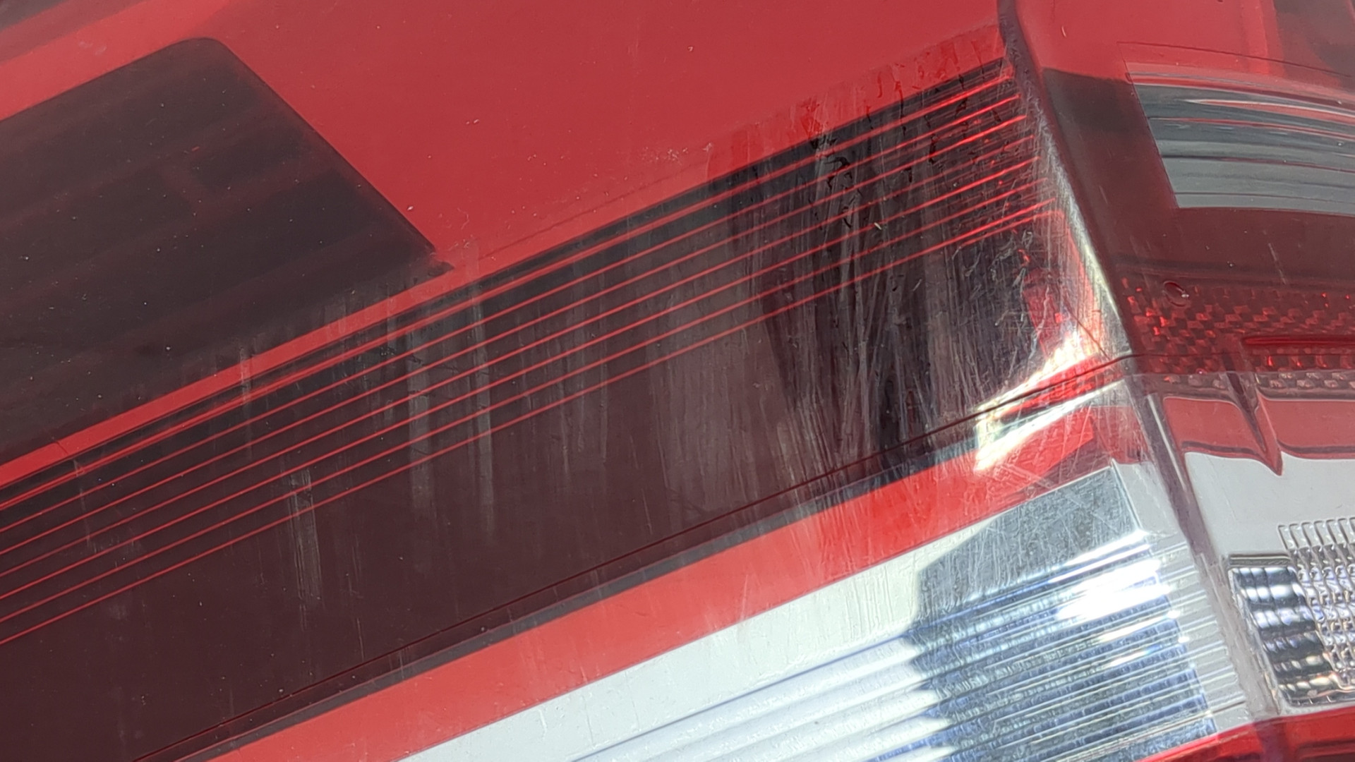 Фонарь задний левый