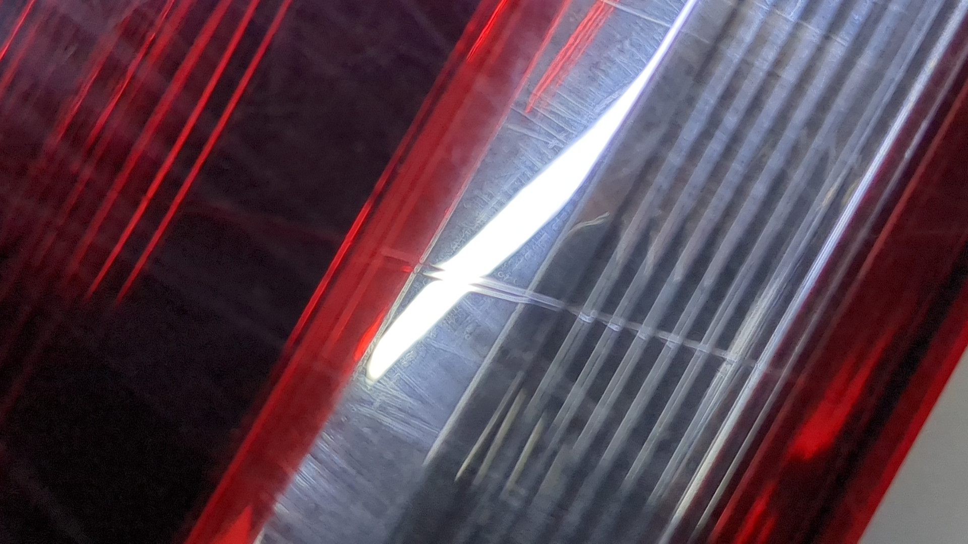 Фонарь задний левый