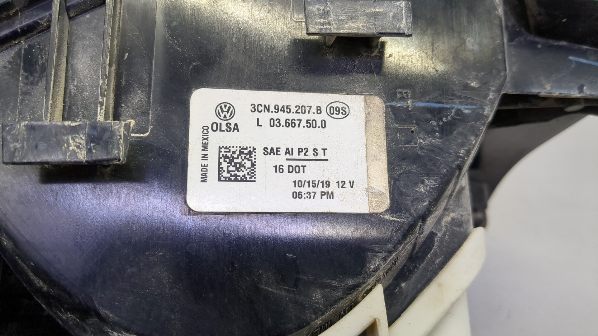 Фонарь задний левый