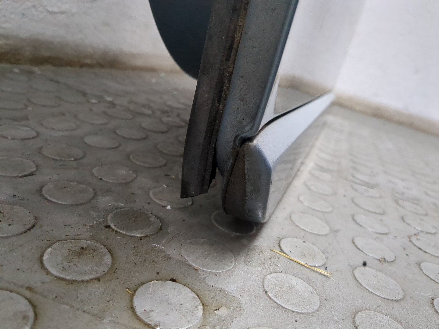 Дверь задняя правая