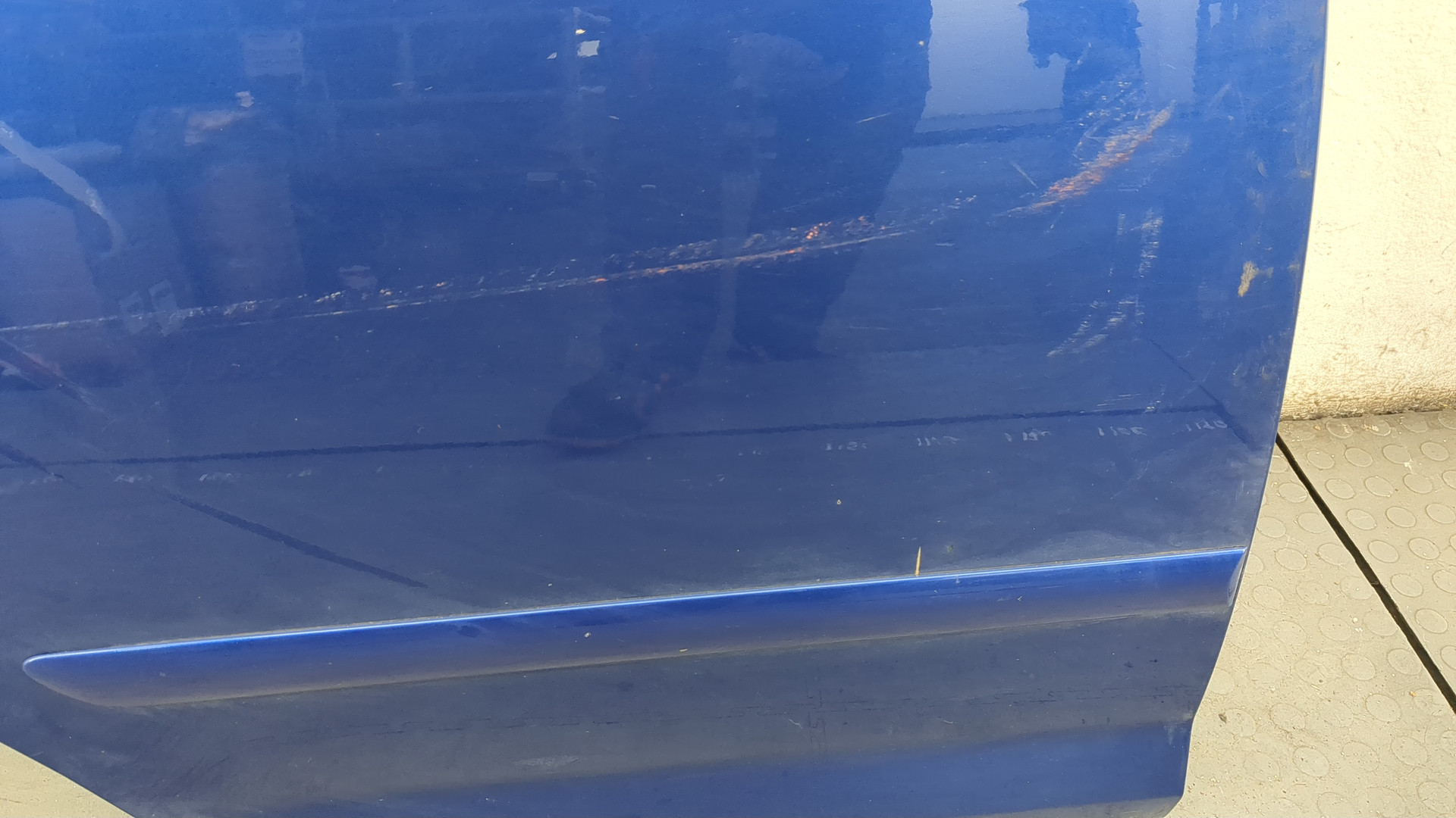 Дверь задняя правая