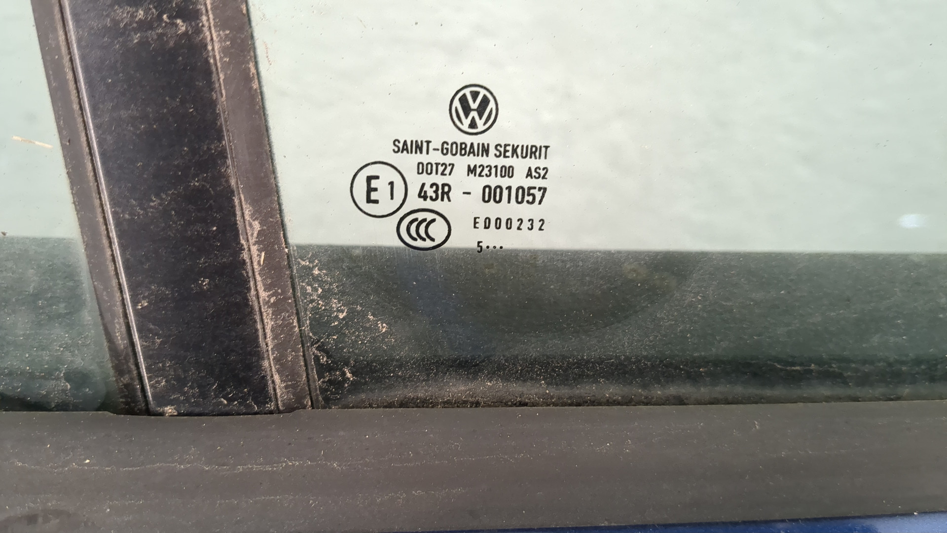 Дверь задняя правая