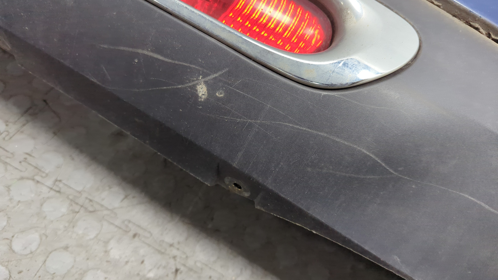 Бампер задний