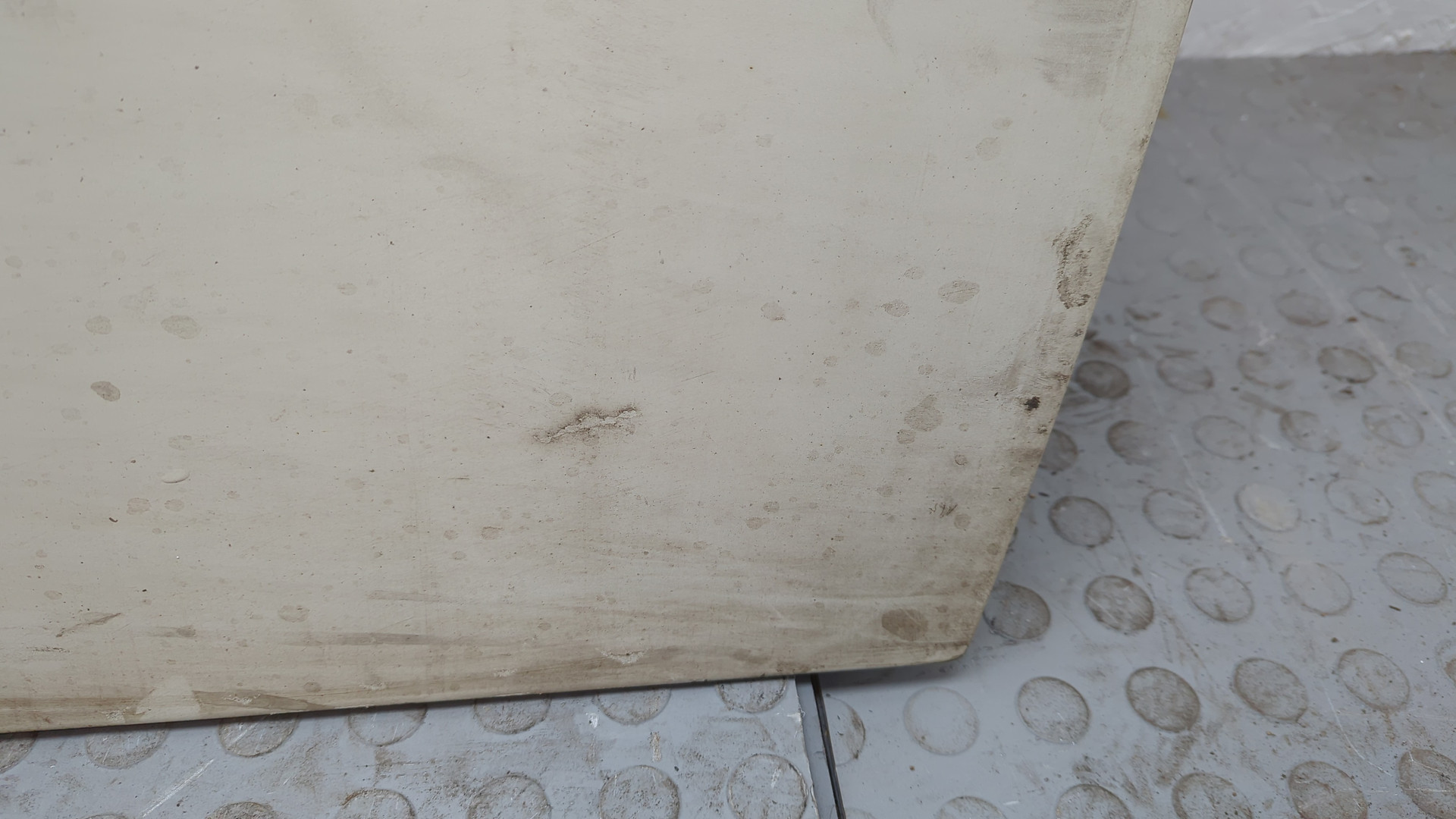 Дверь передняя левая