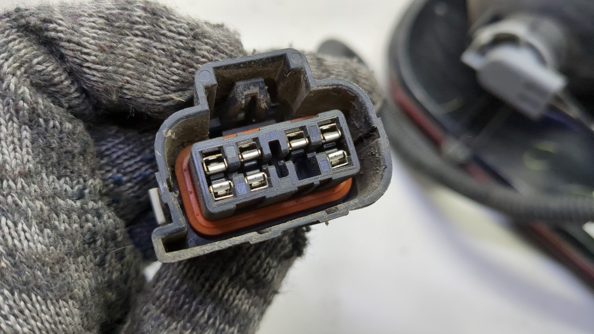 Фонарь задний правый