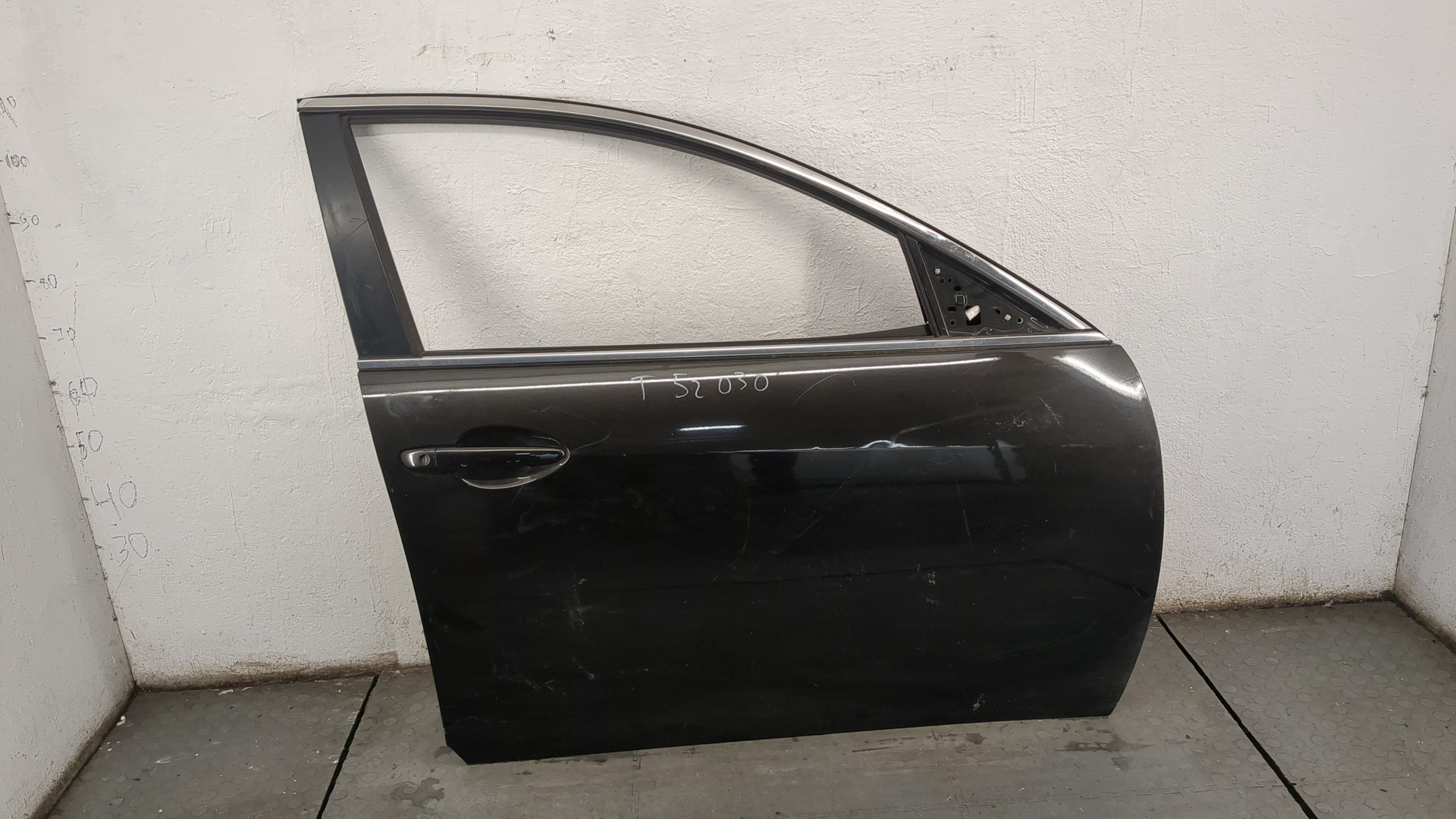 Дверь передняя правая