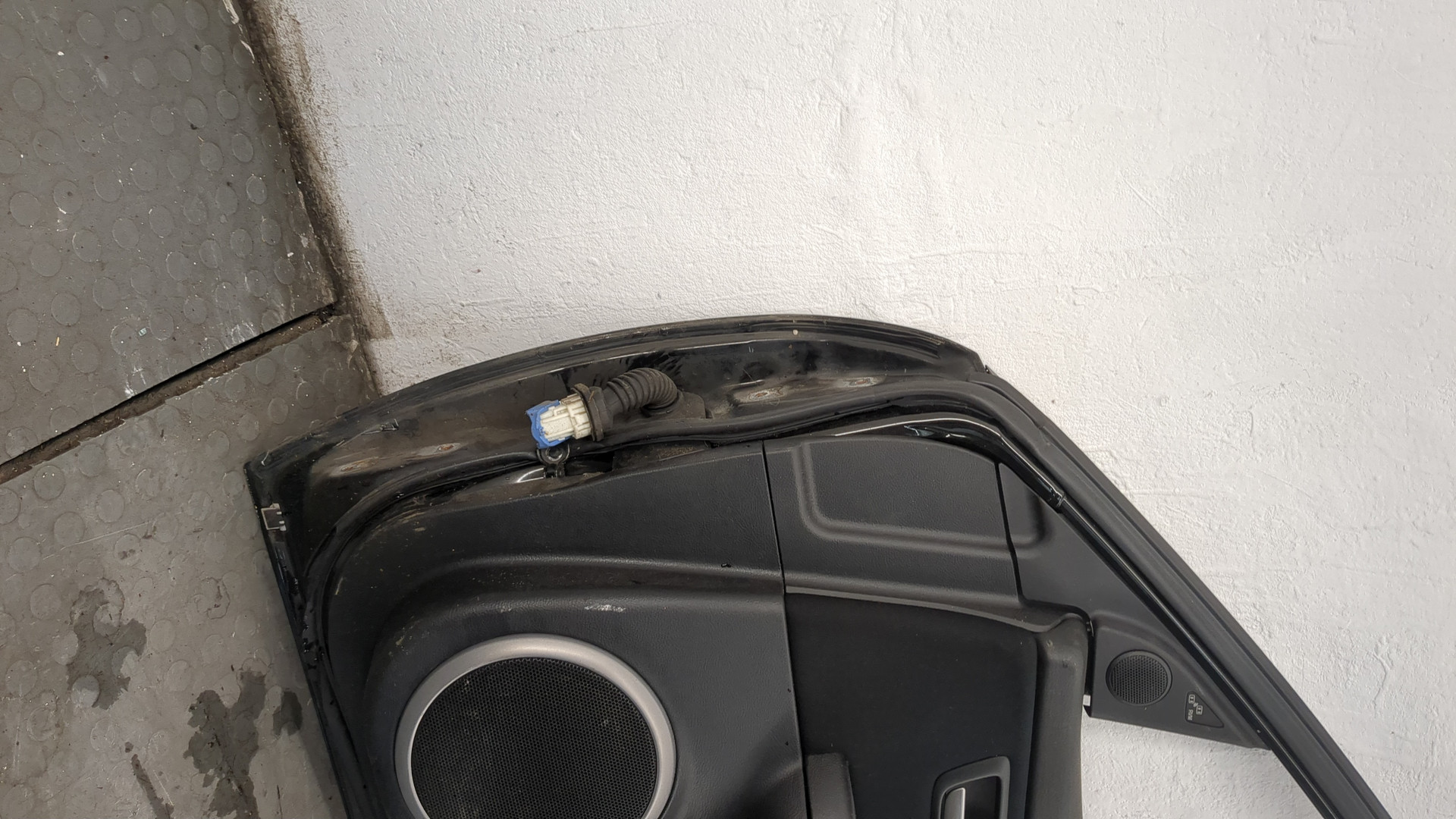 Дверь передняя правая