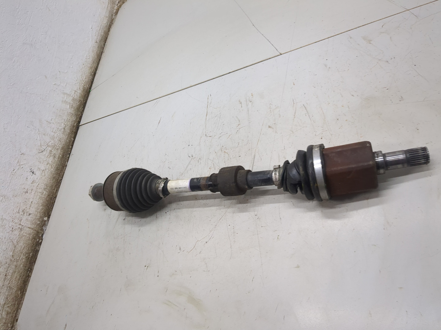 Полуось передняя левая