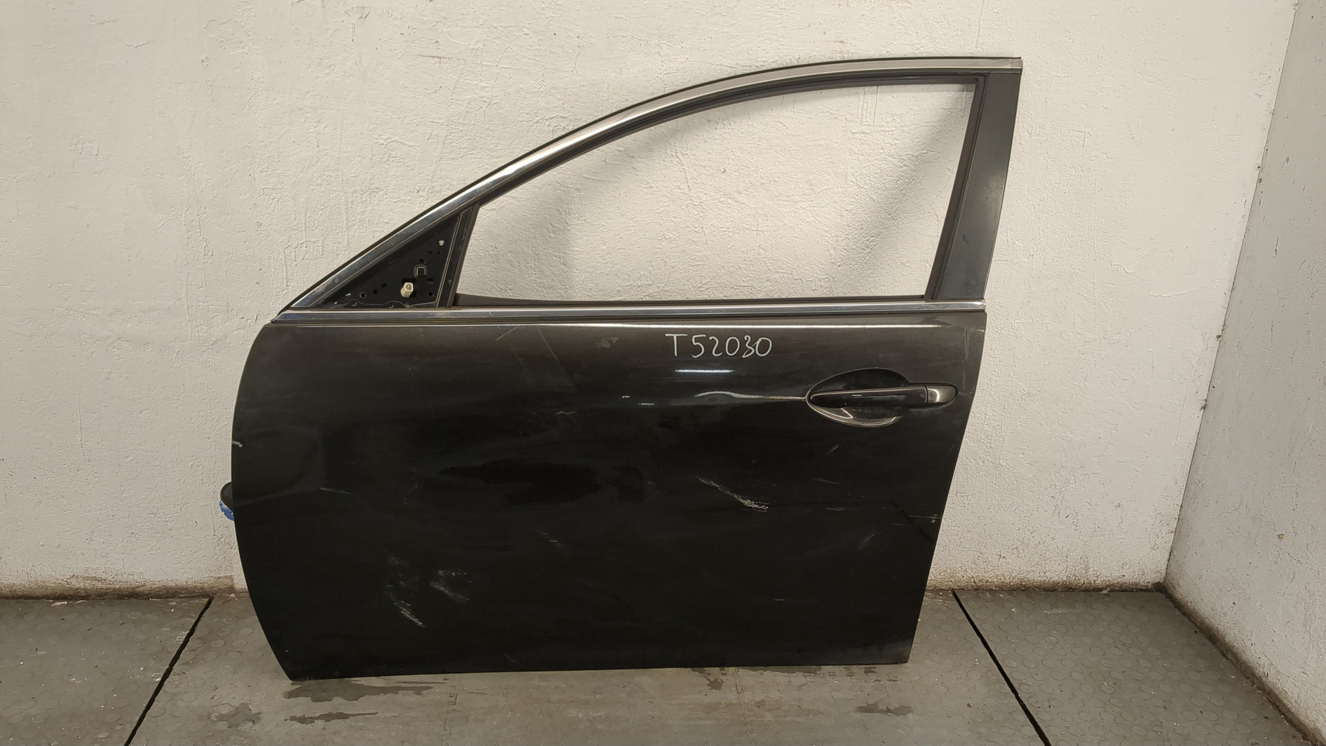 Дверь передняя левая