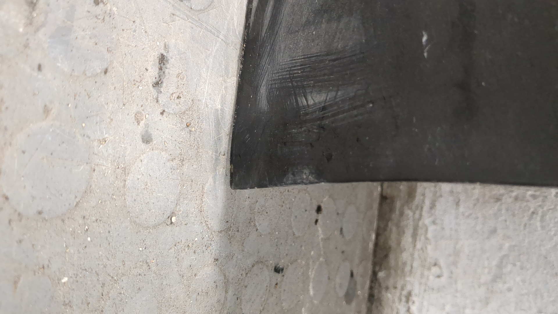 Дверь передняя левая