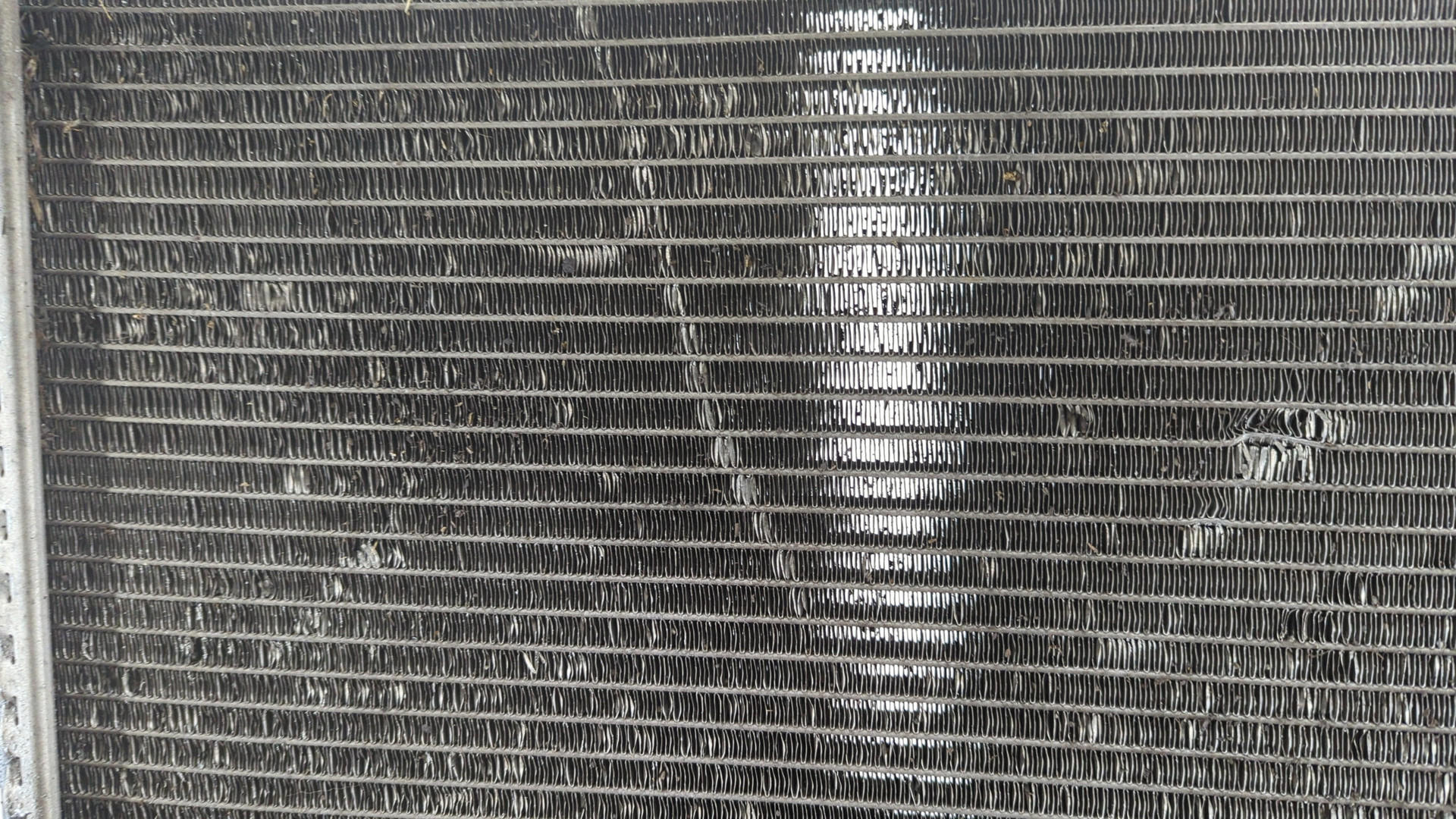 Радиатор охлаждения двигателя основной