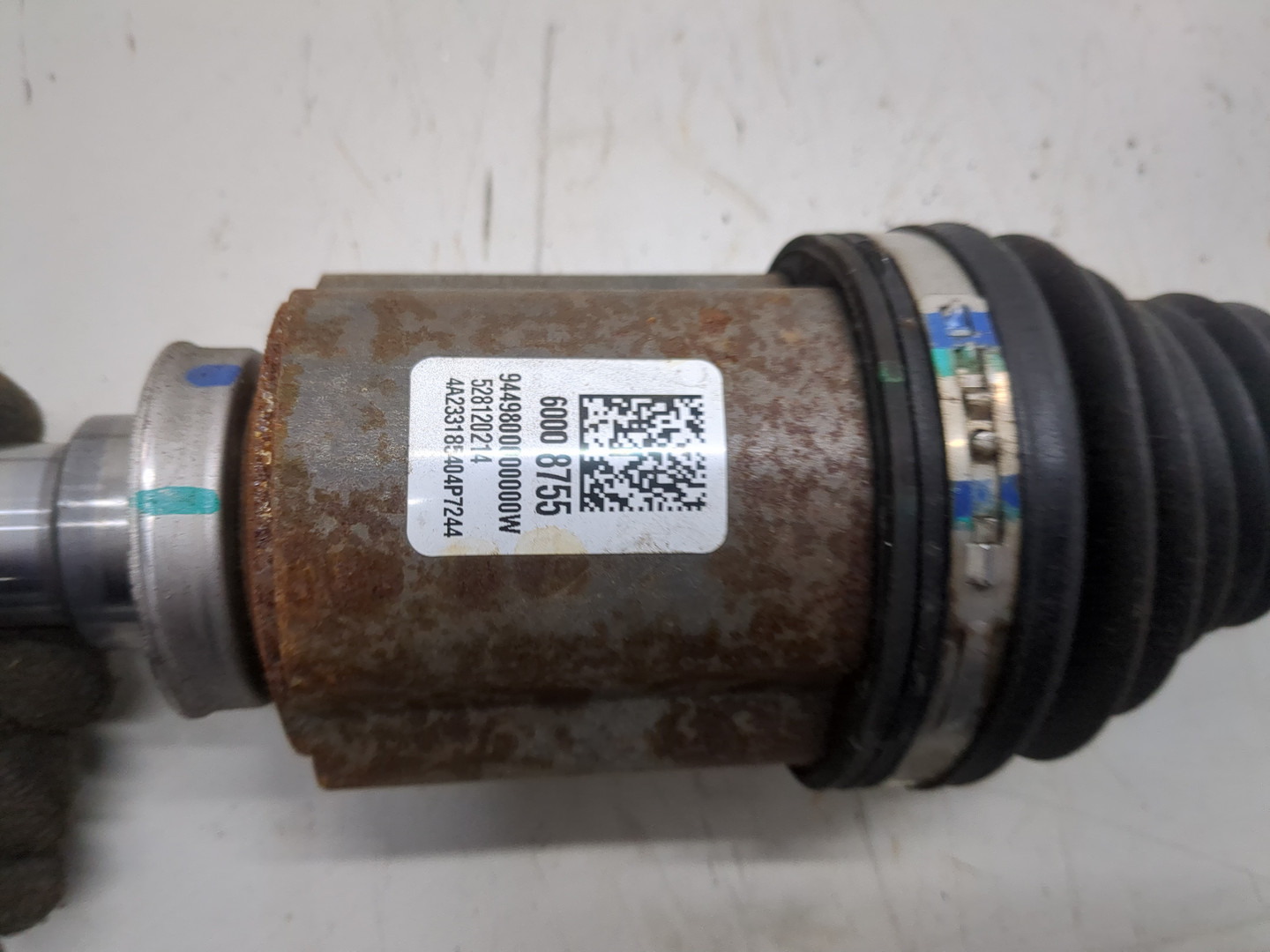 Полуось передняя правая