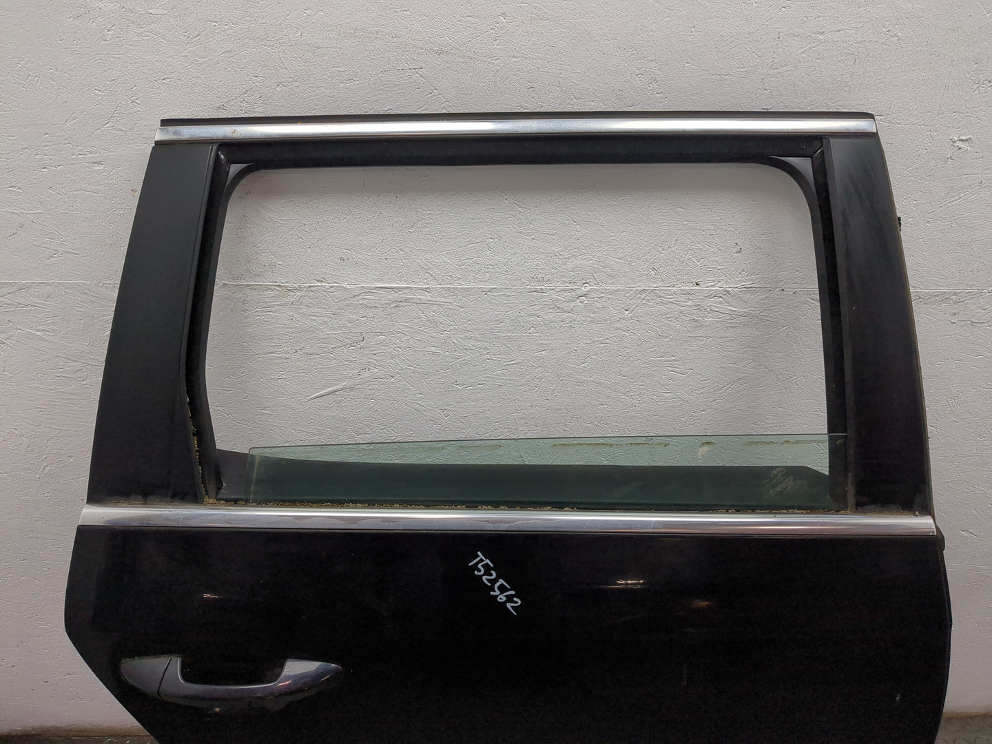 Дверь задняя правая