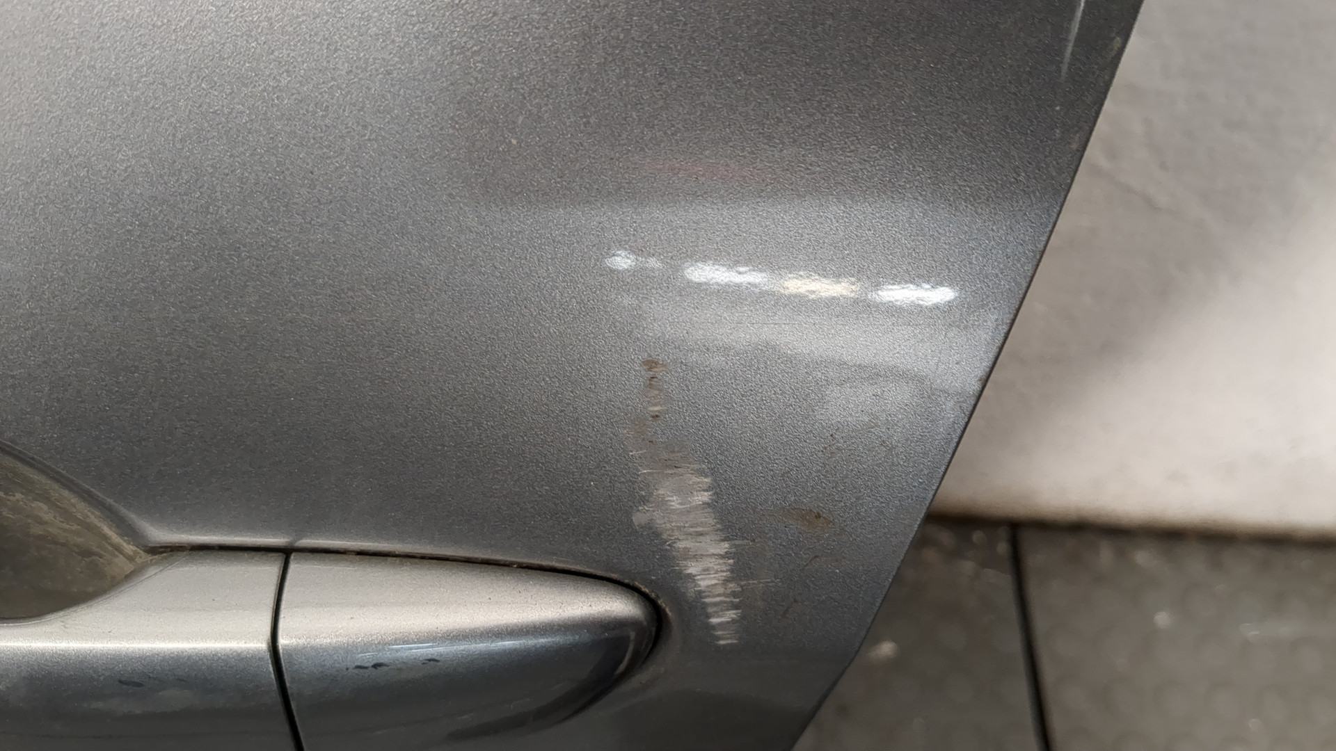 Дверь передняя левая