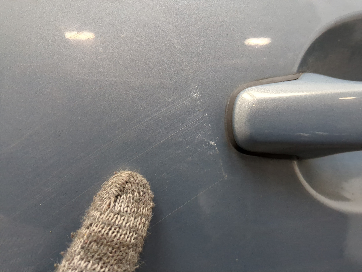 Дверь передняя левая