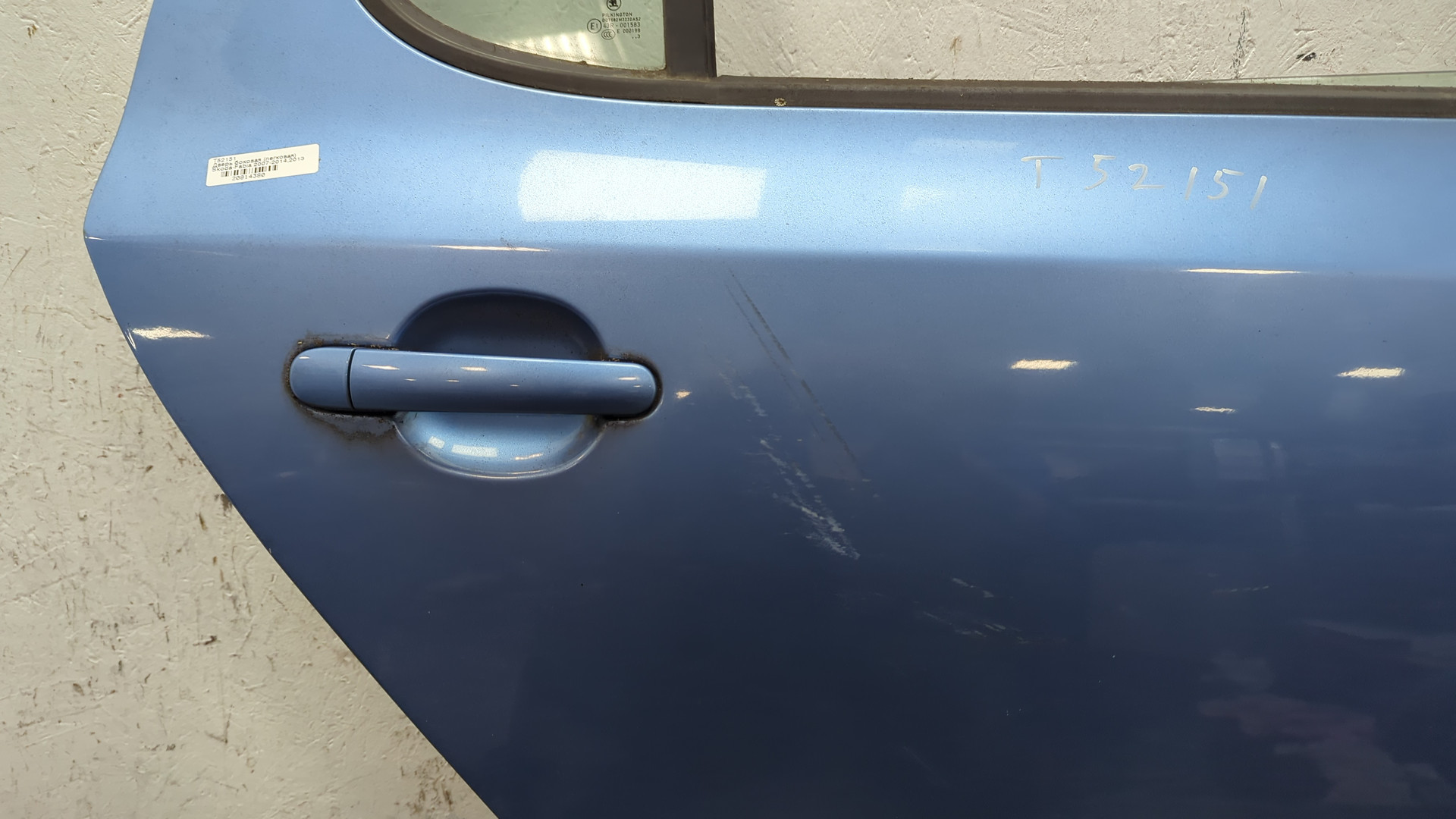 Дверь задняя правая