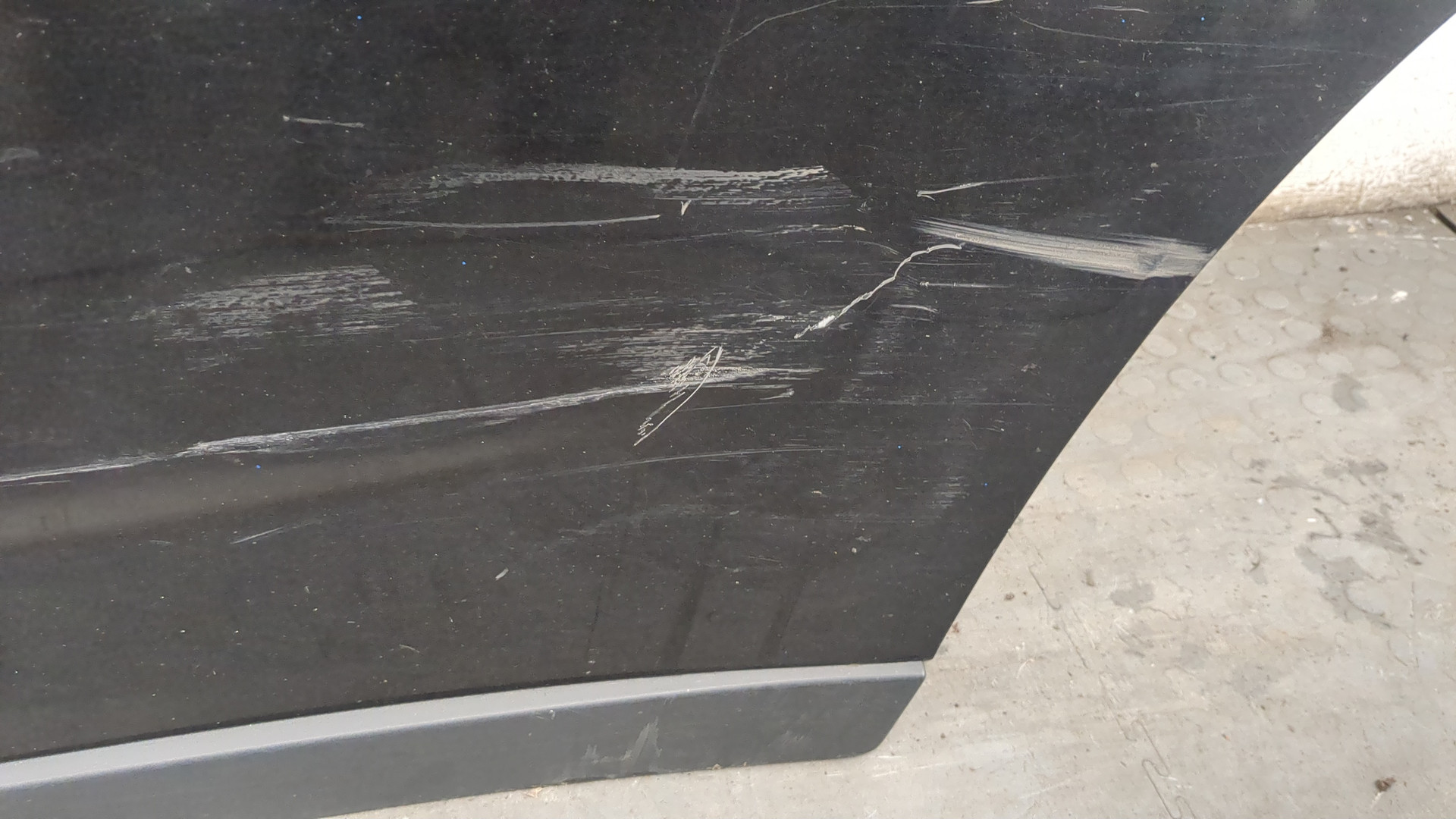 Дверь задняя левая