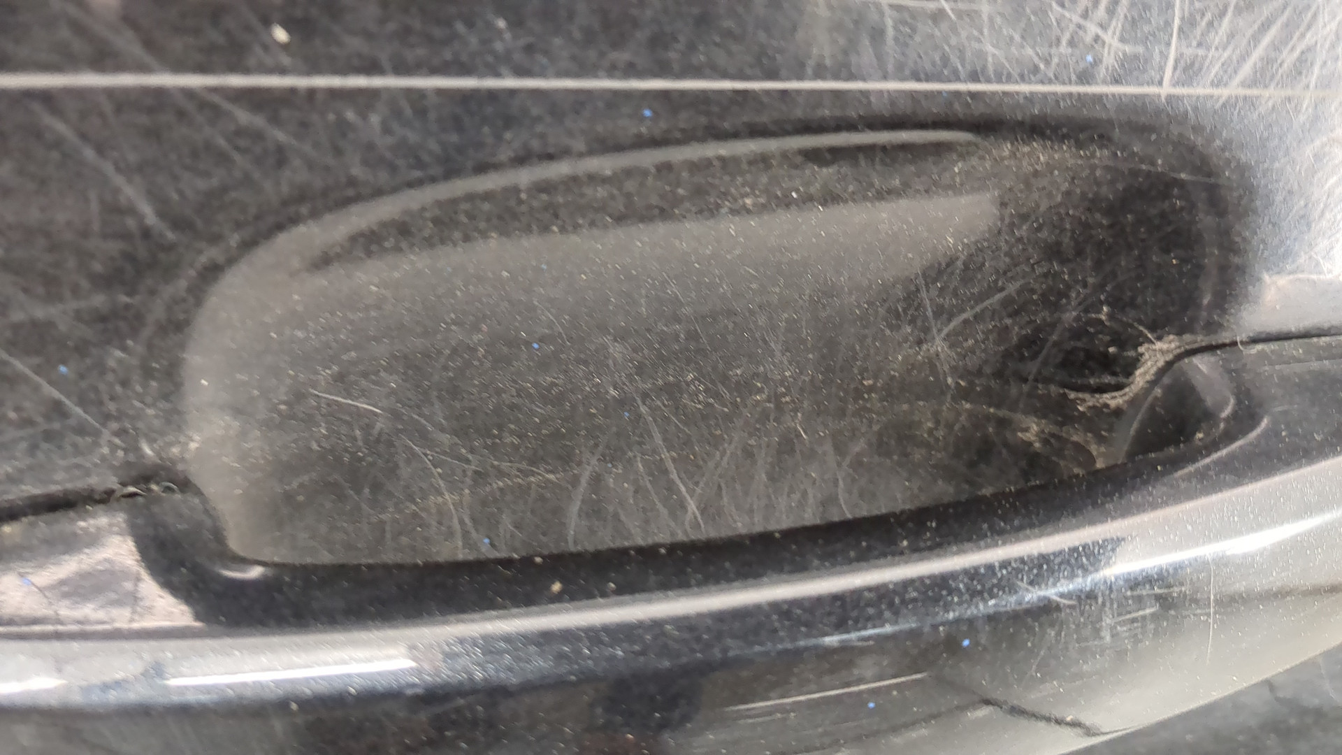 Дверь задняя левая