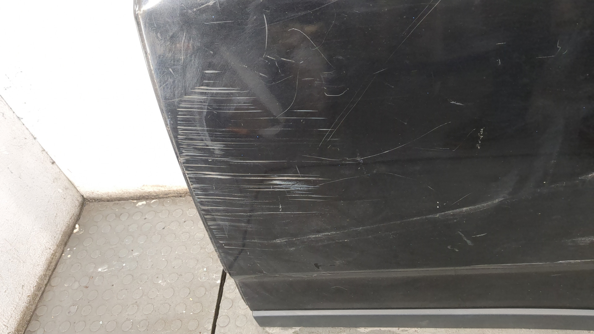 Дверь задняя левая