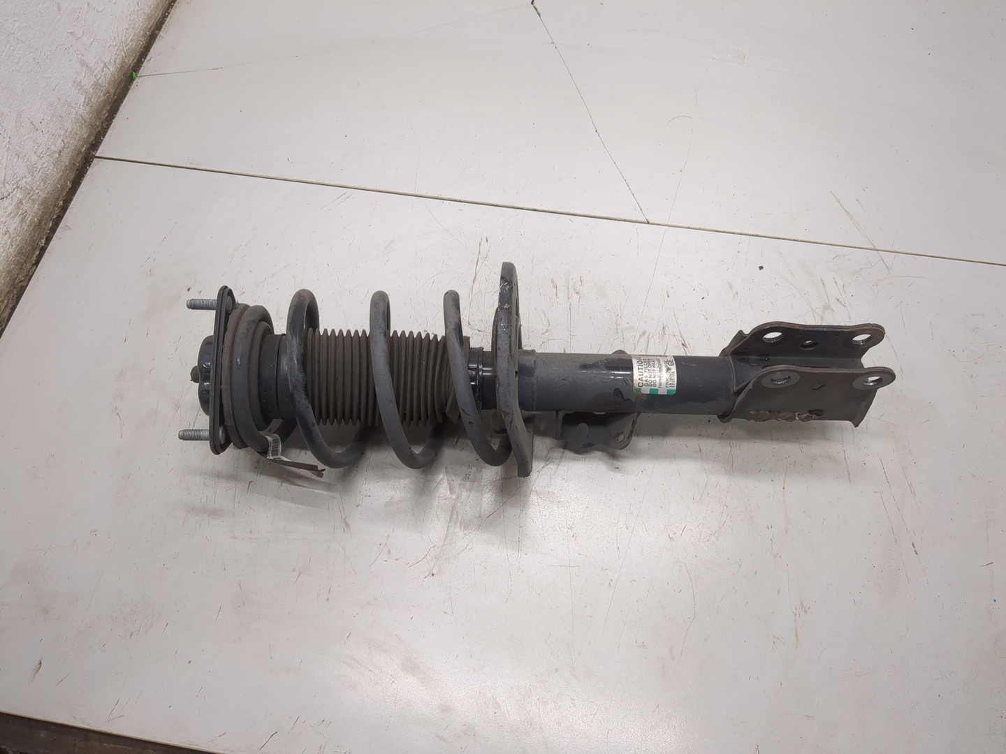 Амортизатор передний