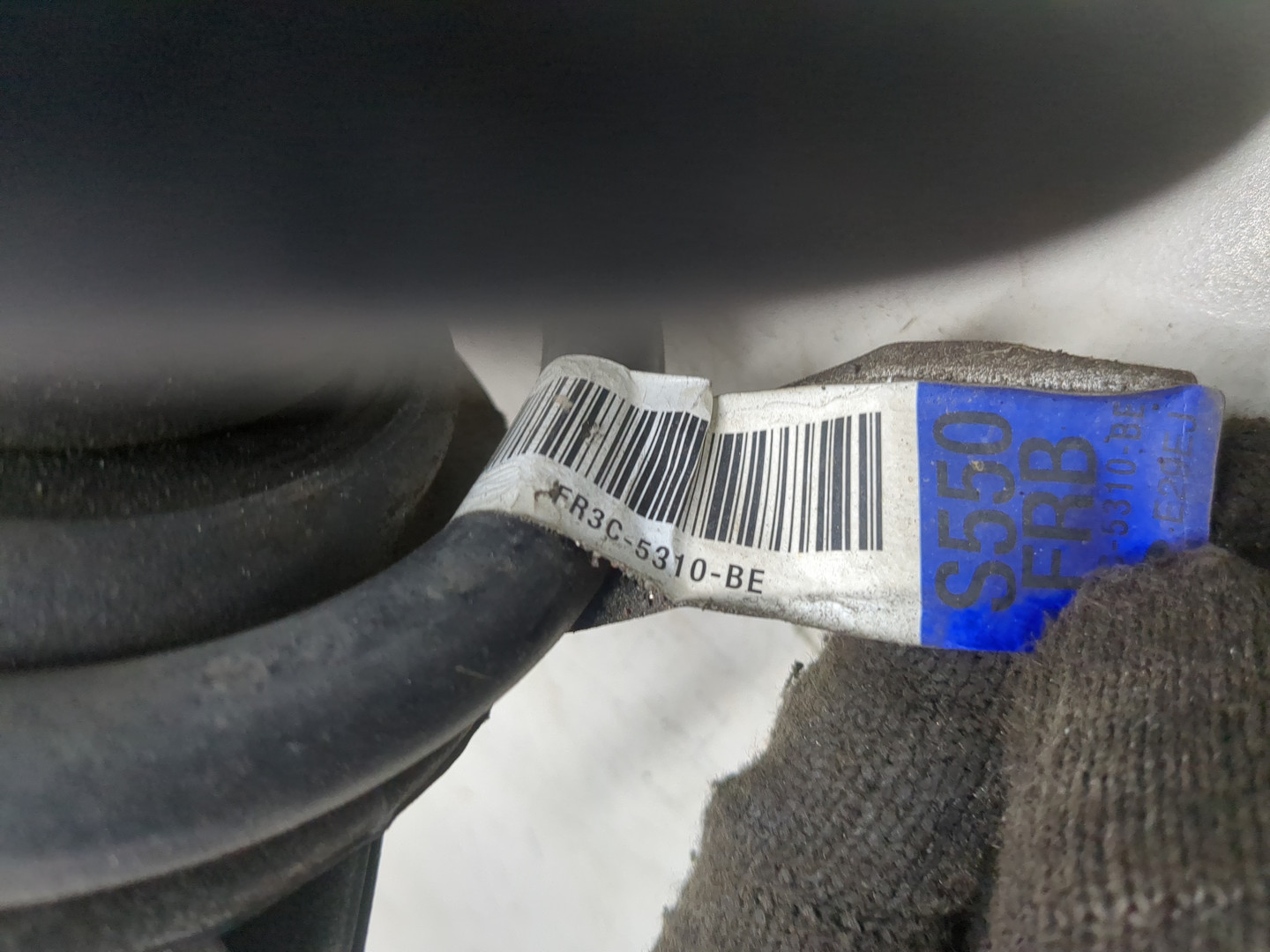 Амортизатор передний