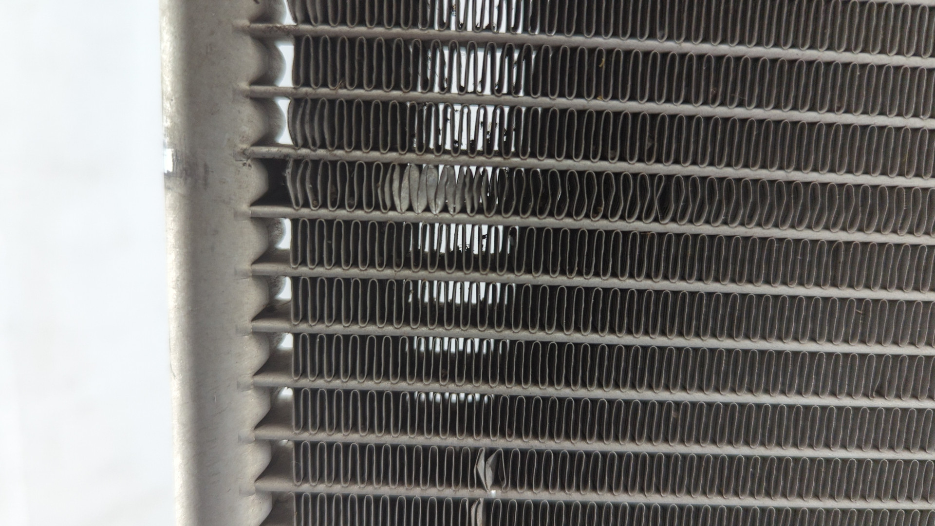 Радиатор кондиционера / конденсер