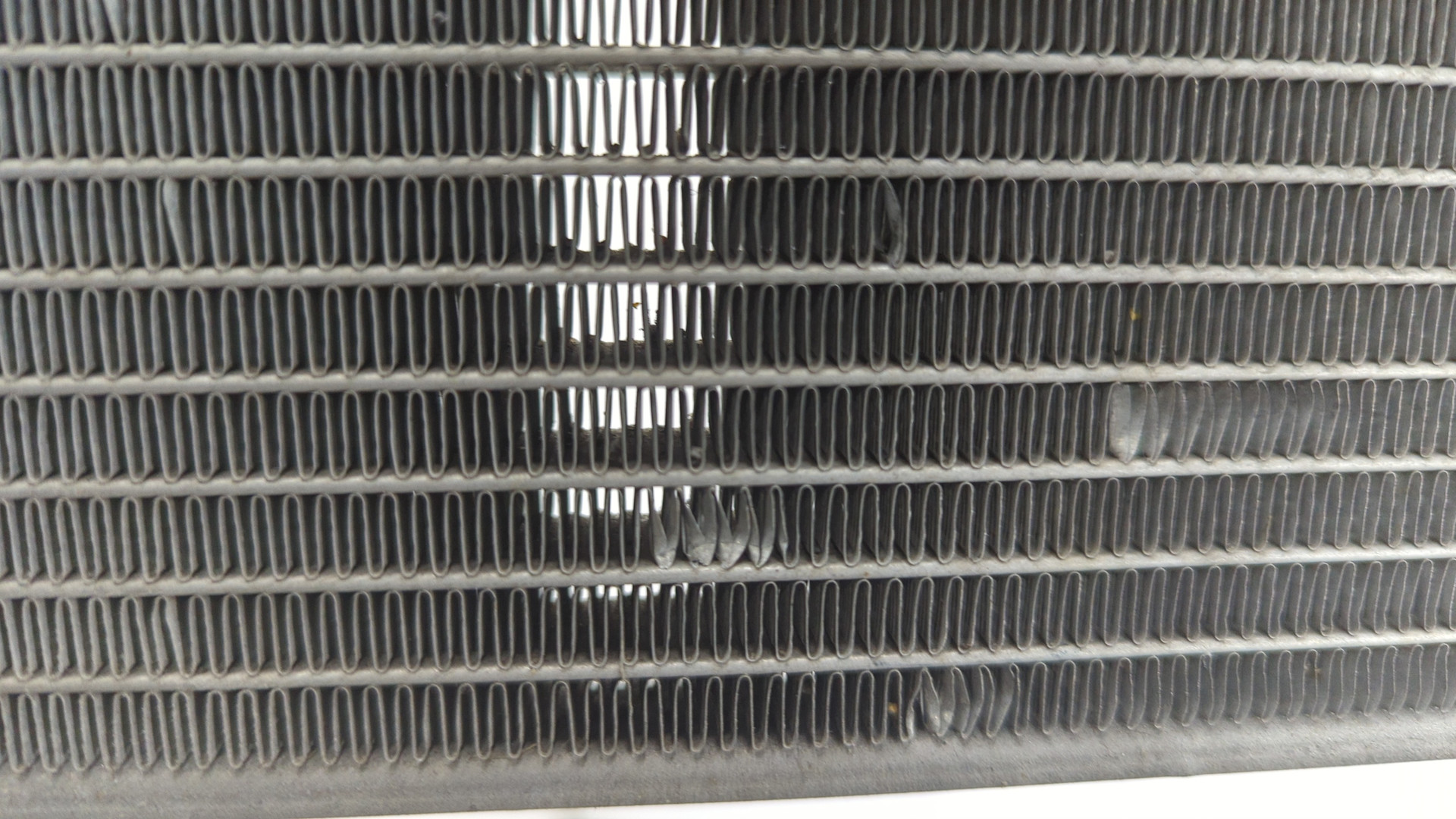 Радиатор кондиционера / конденсер