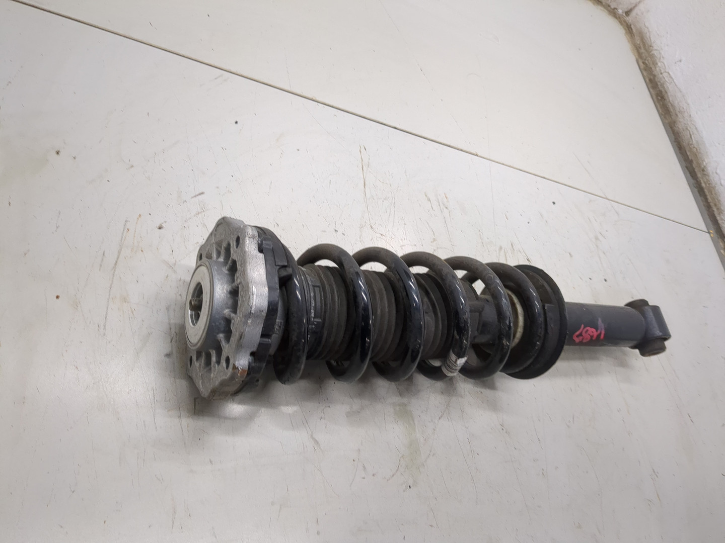Амортизатор задний (стойка)