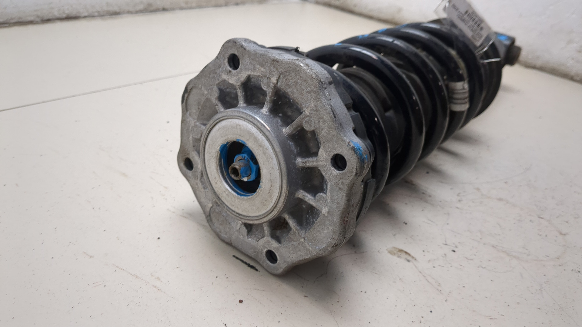 Амортизатор задний (стойка)