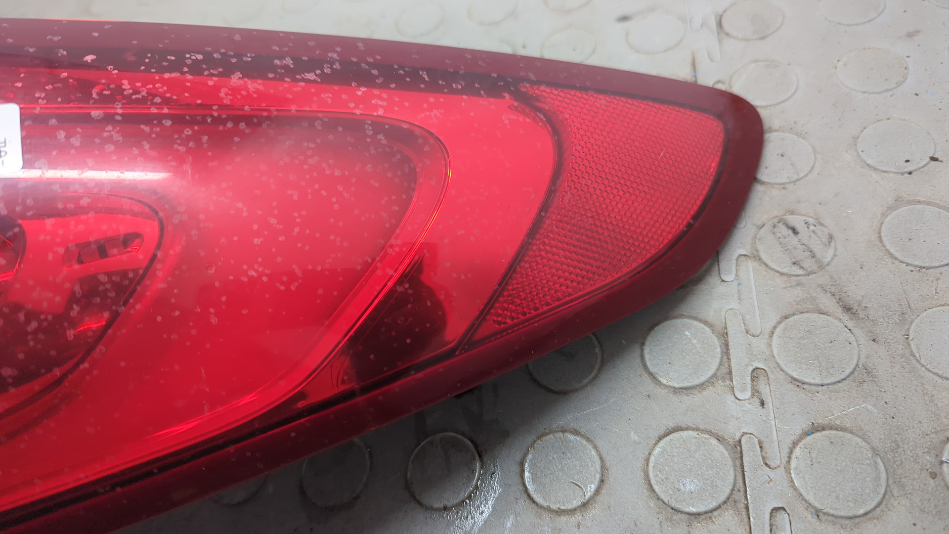 Фонарь задний правый