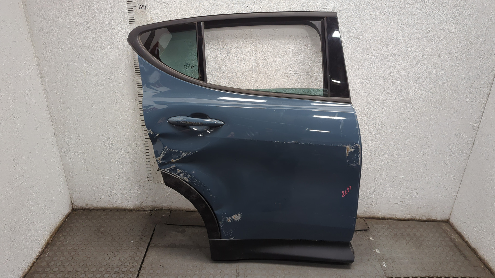 Дверь задняя правая