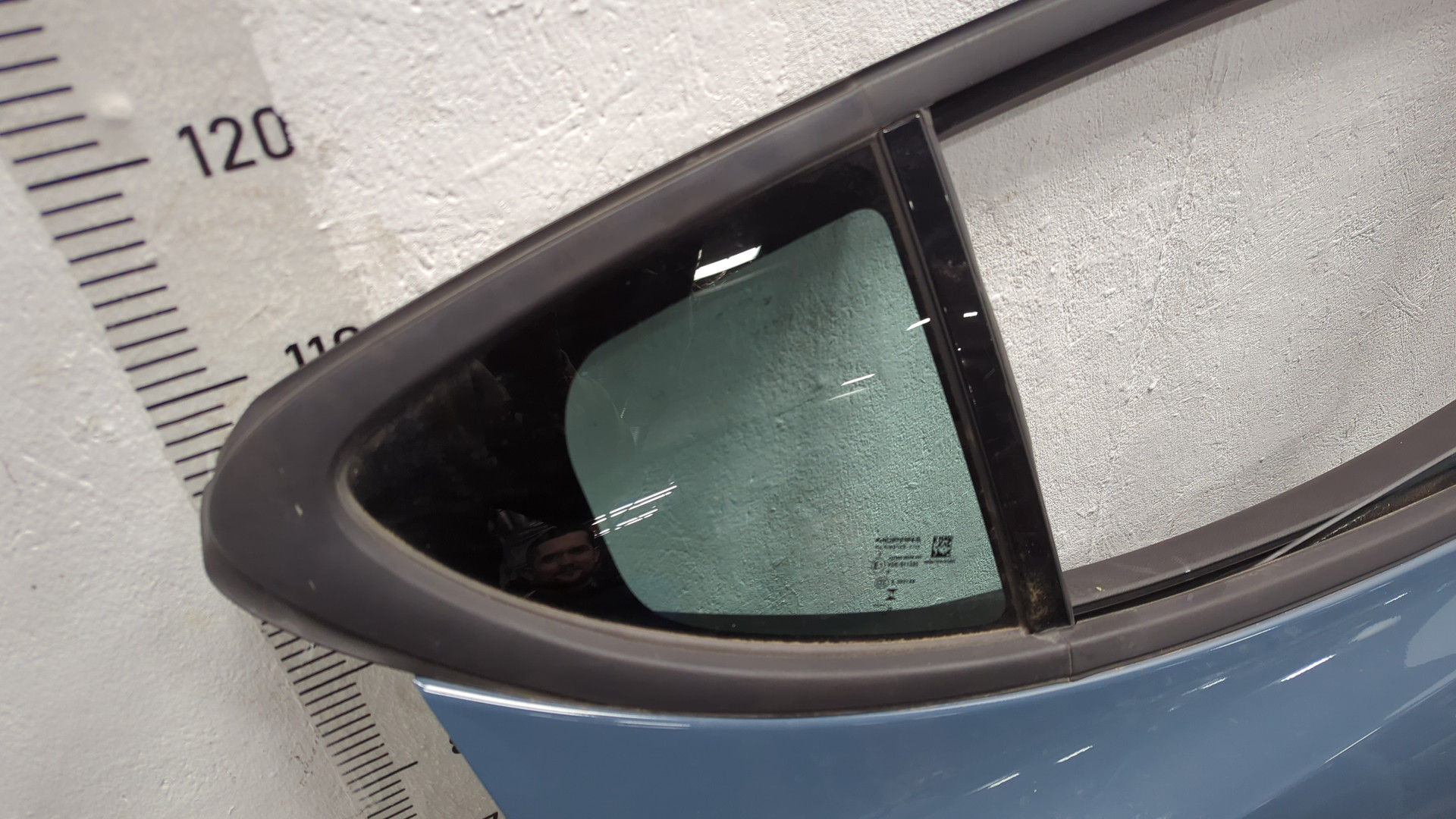 Дверь задняя правая