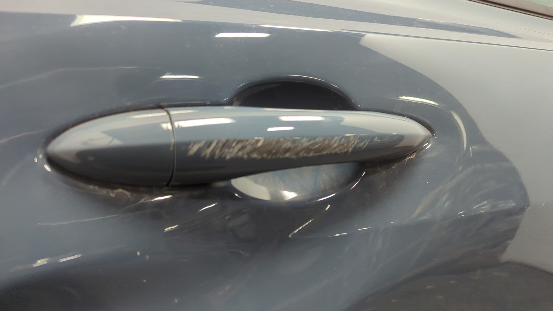 Дверь задняя правая