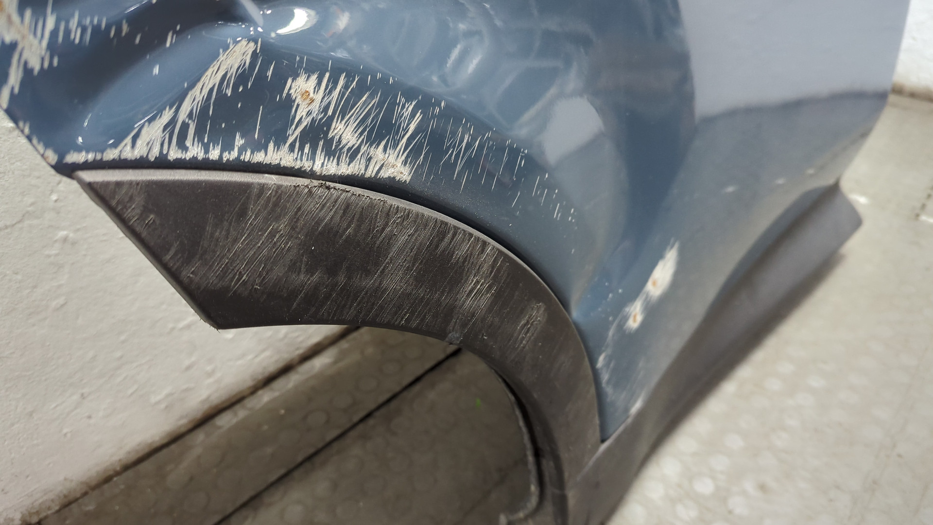 Дверь задняя правая