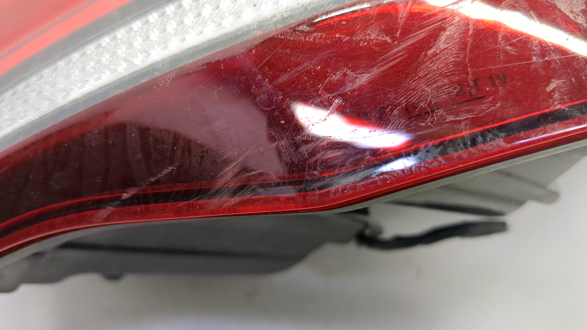 Фонарь задний правый