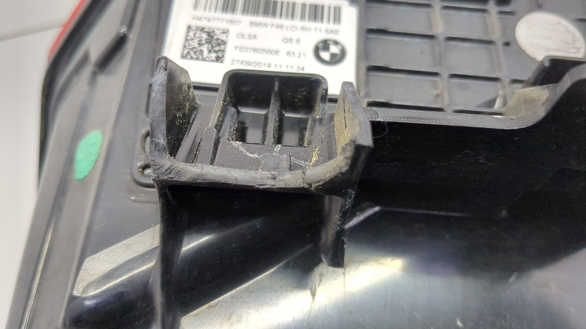 Фонарь задний правый