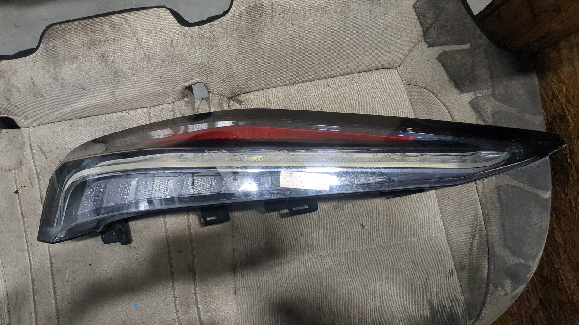 Фонарь задний левый