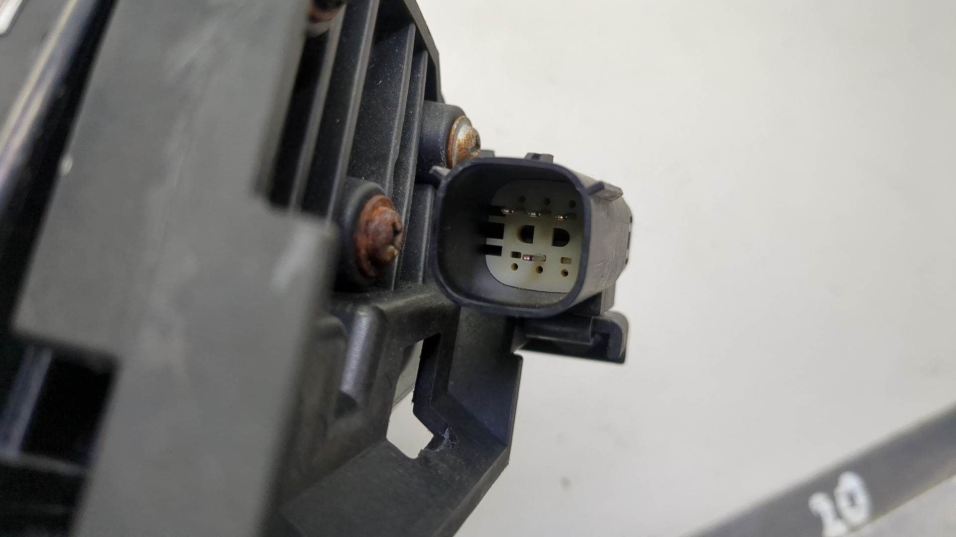 Фонарь задний левый