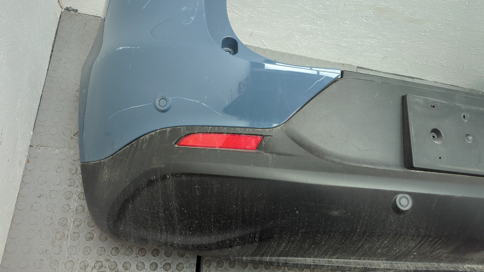 Бампер задний