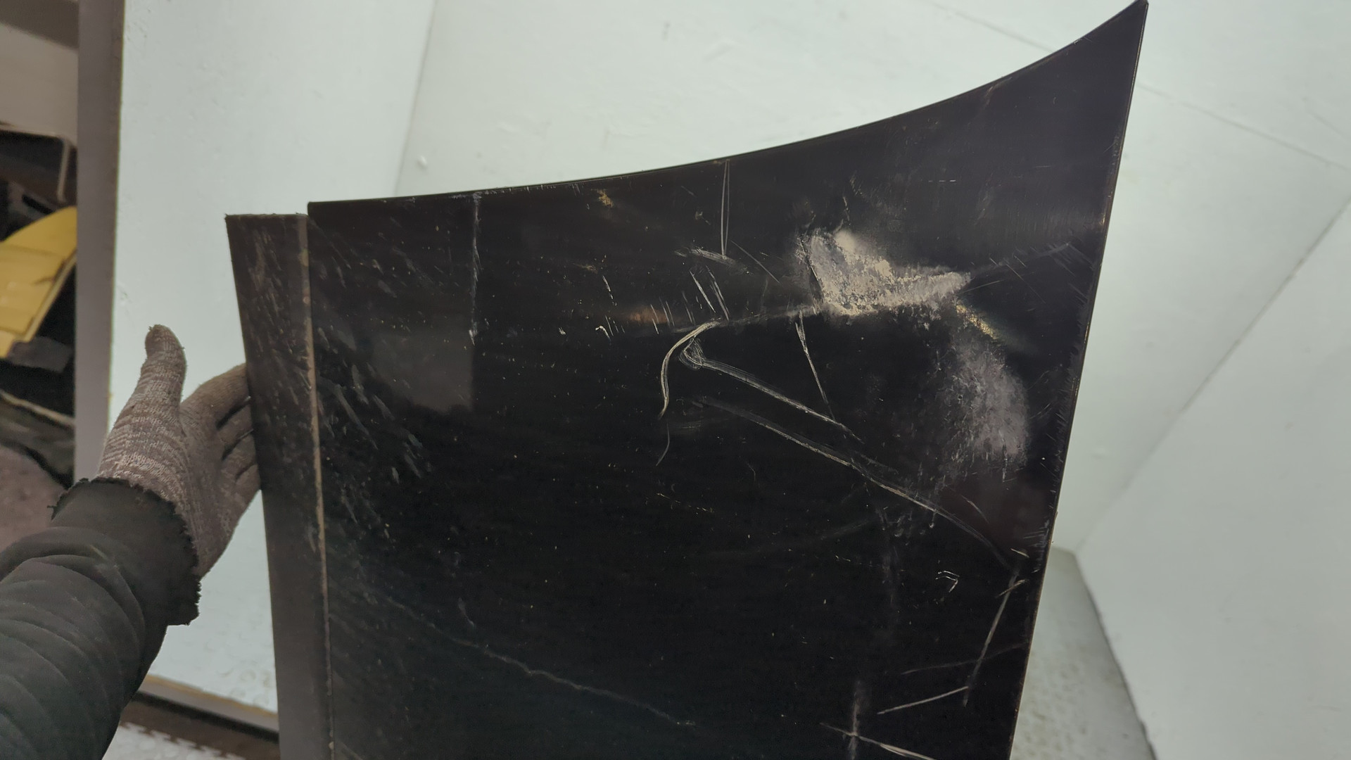 Бампер задний