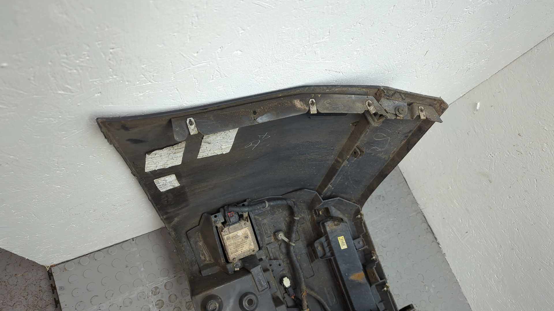 Бампер задний