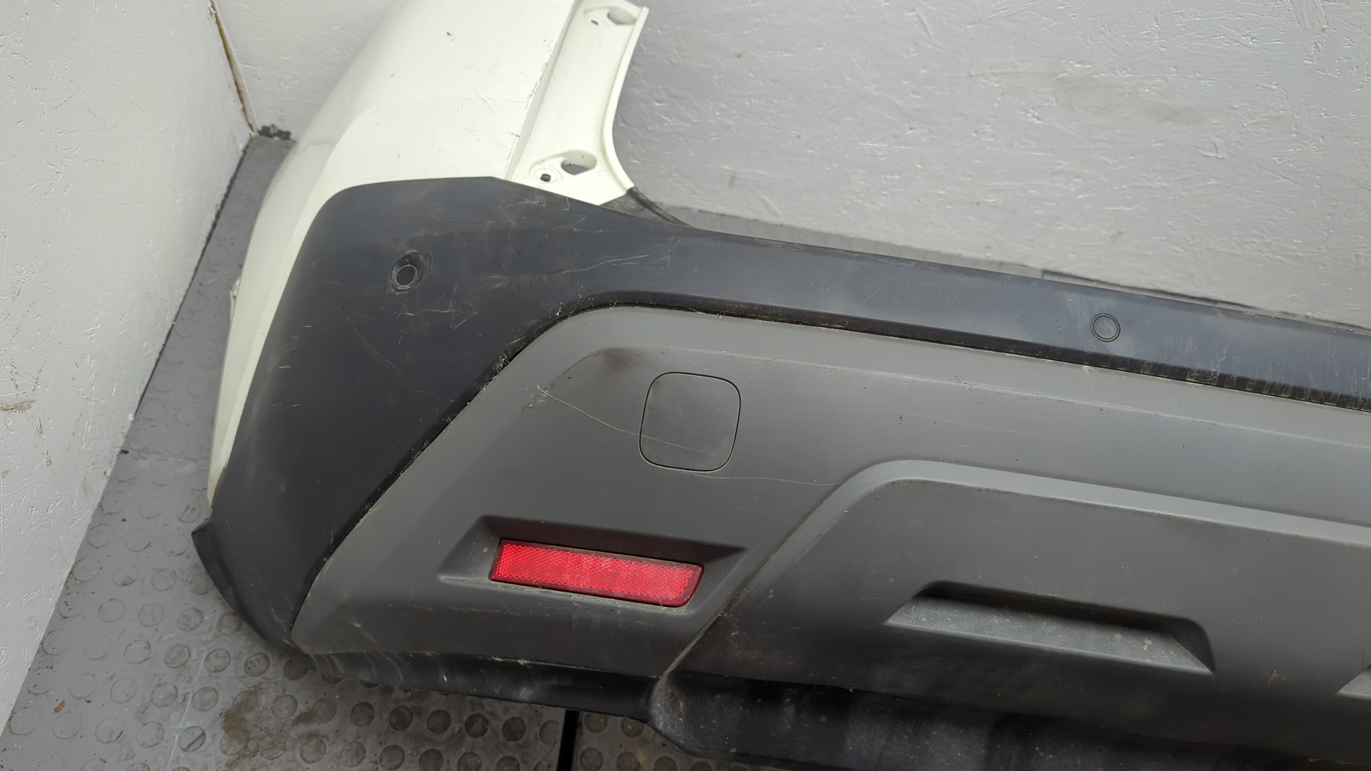 Бампер задний