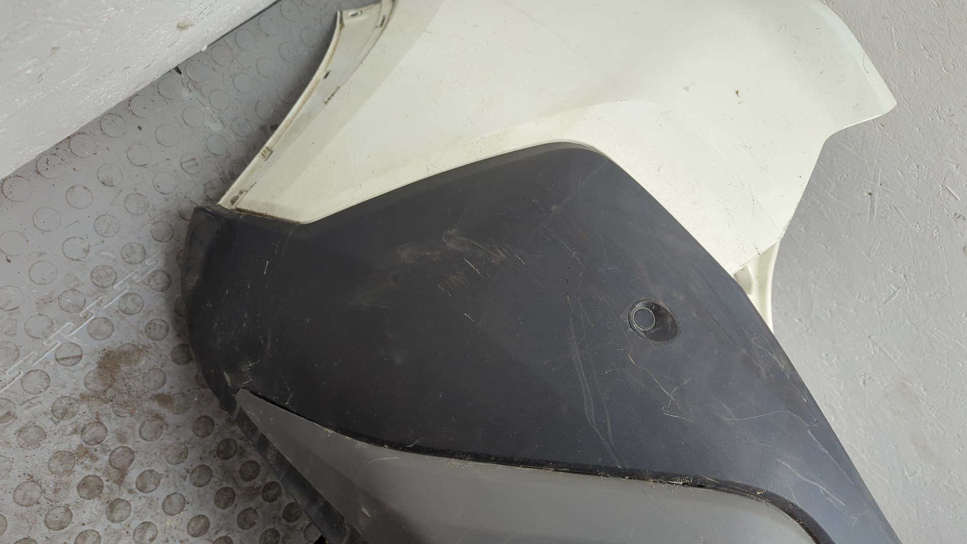 Бампер задний