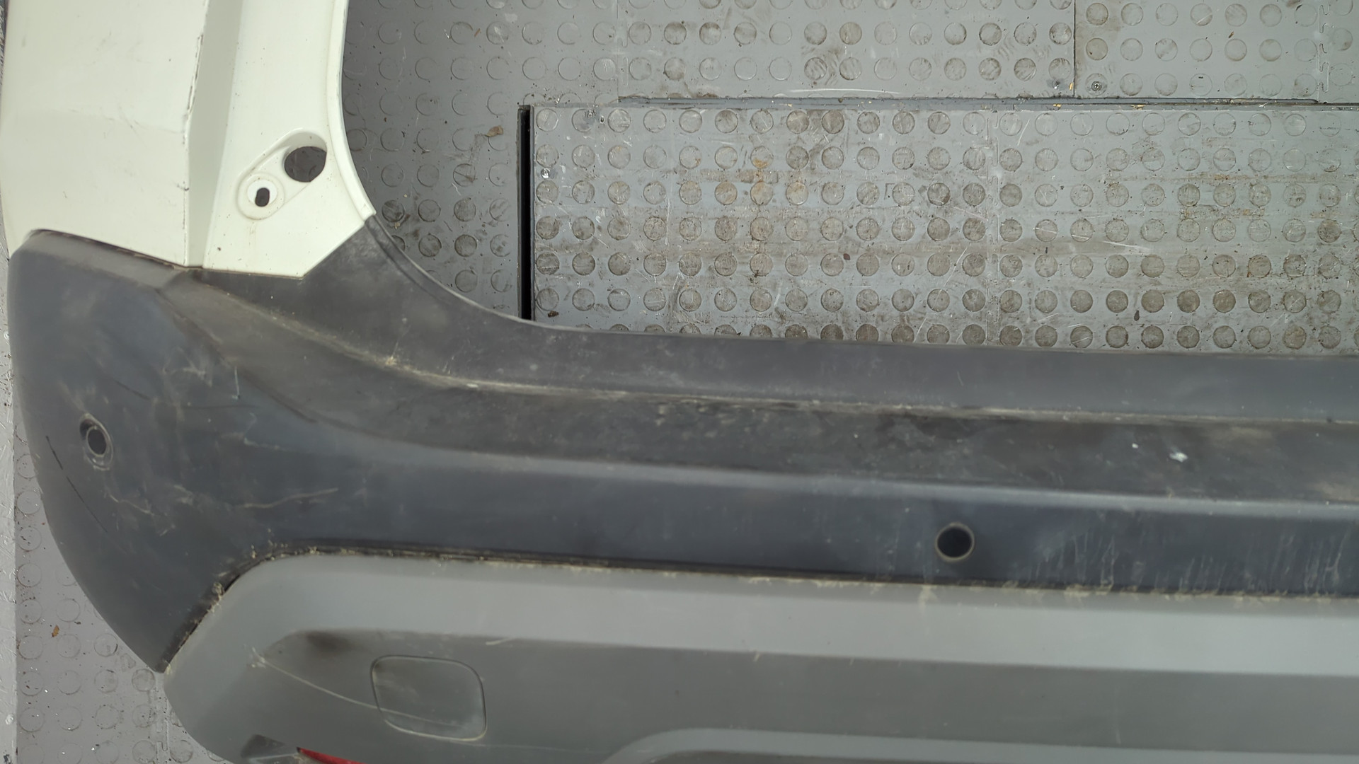 Бампер задний