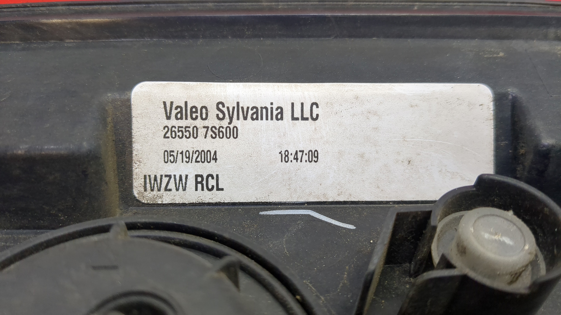 Фонарь задний правый