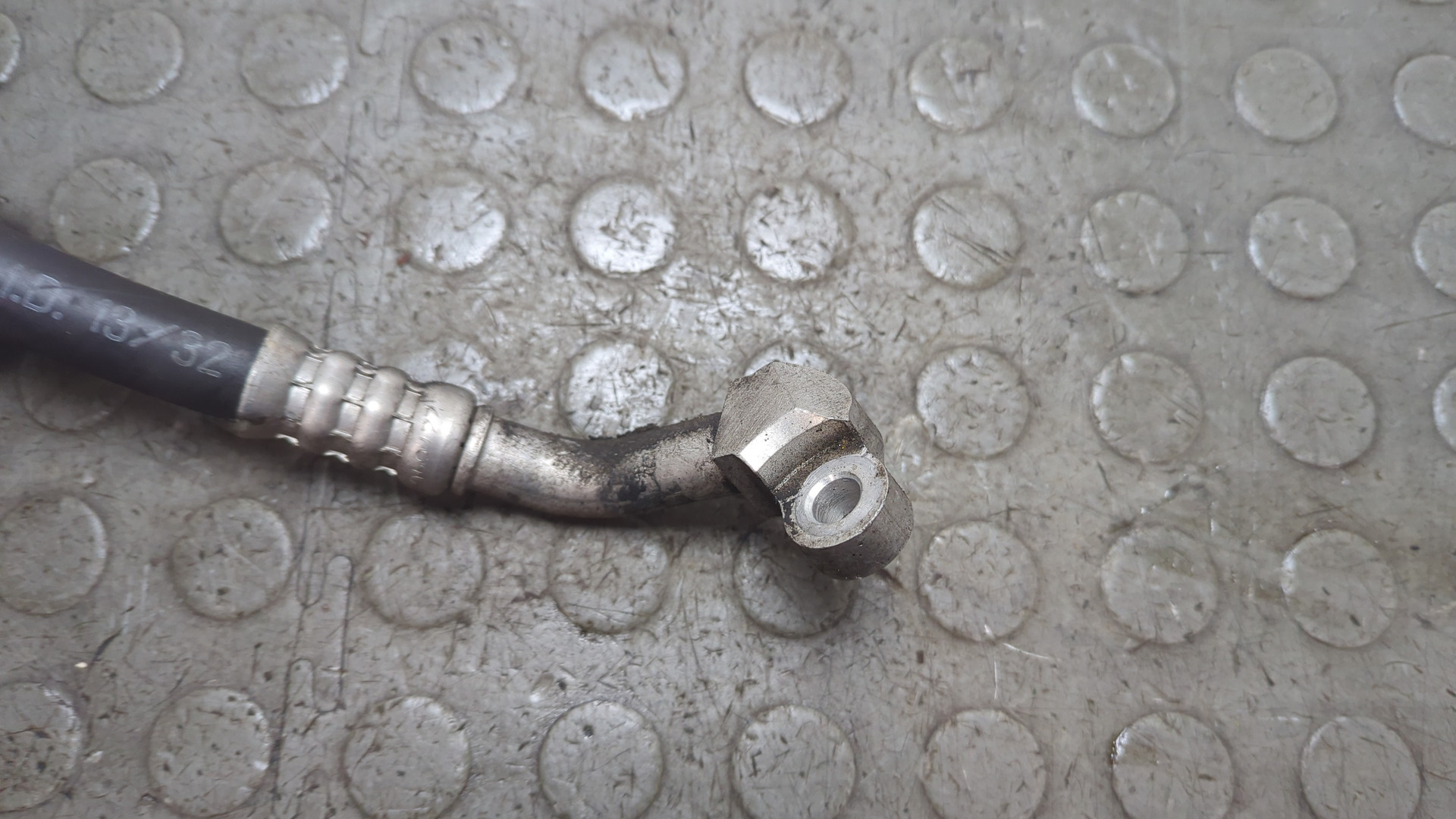 Трубка масляная