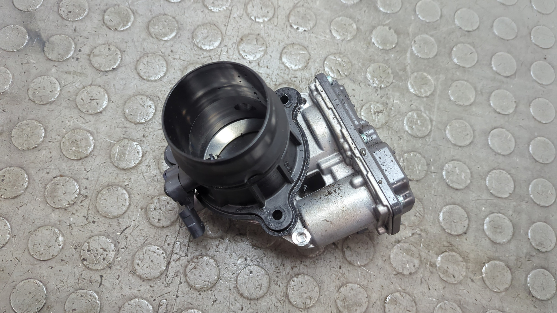 Заслонка дроссельная электрическая