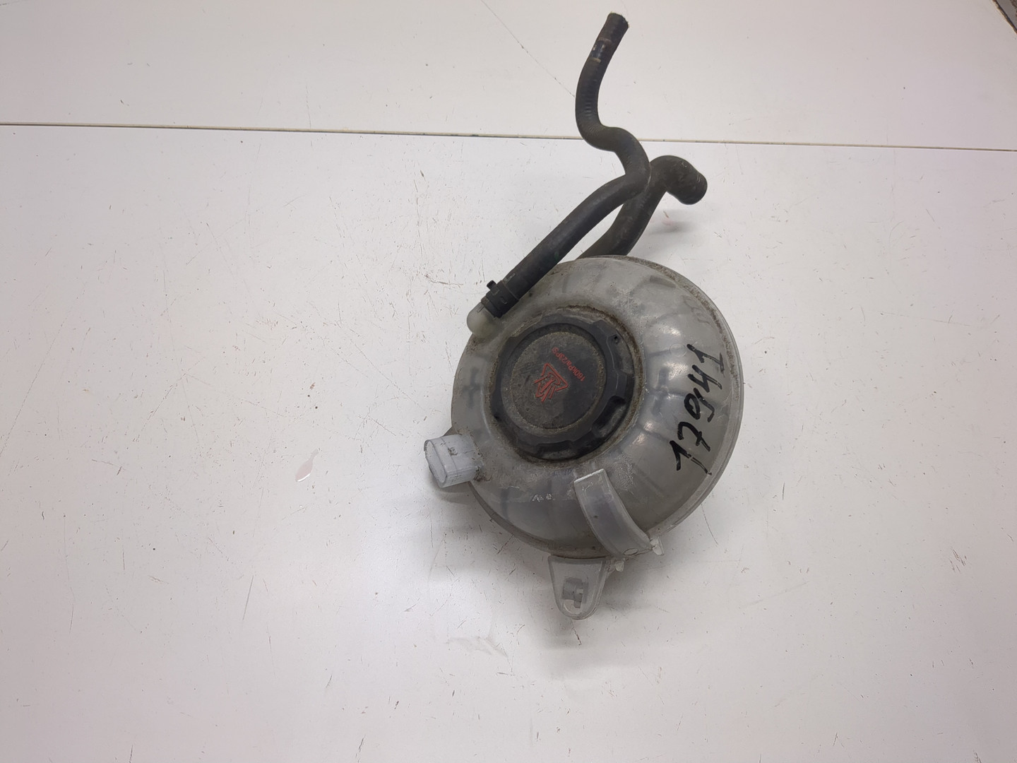 Бачок расширительный