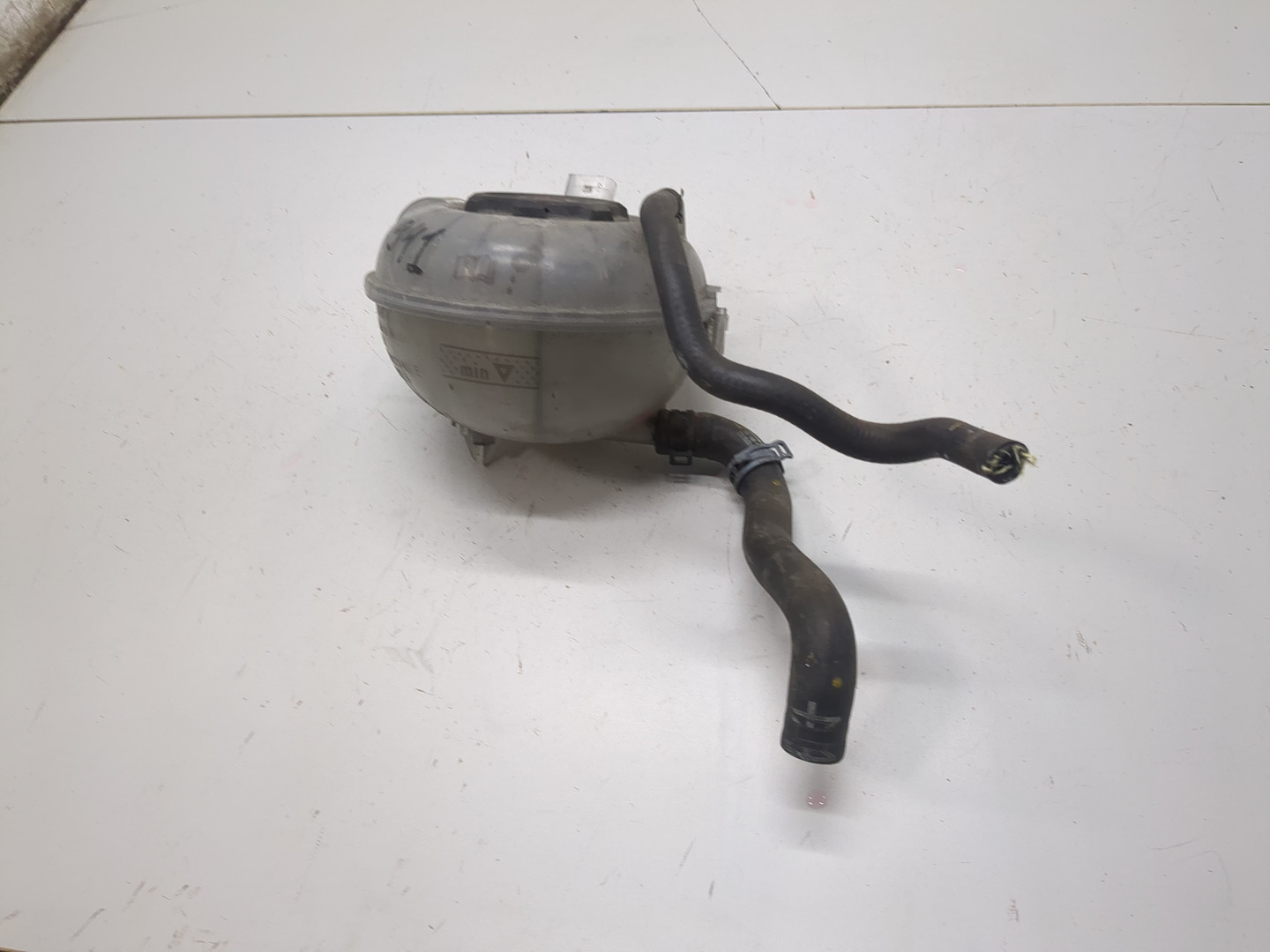 Бачок расширительный